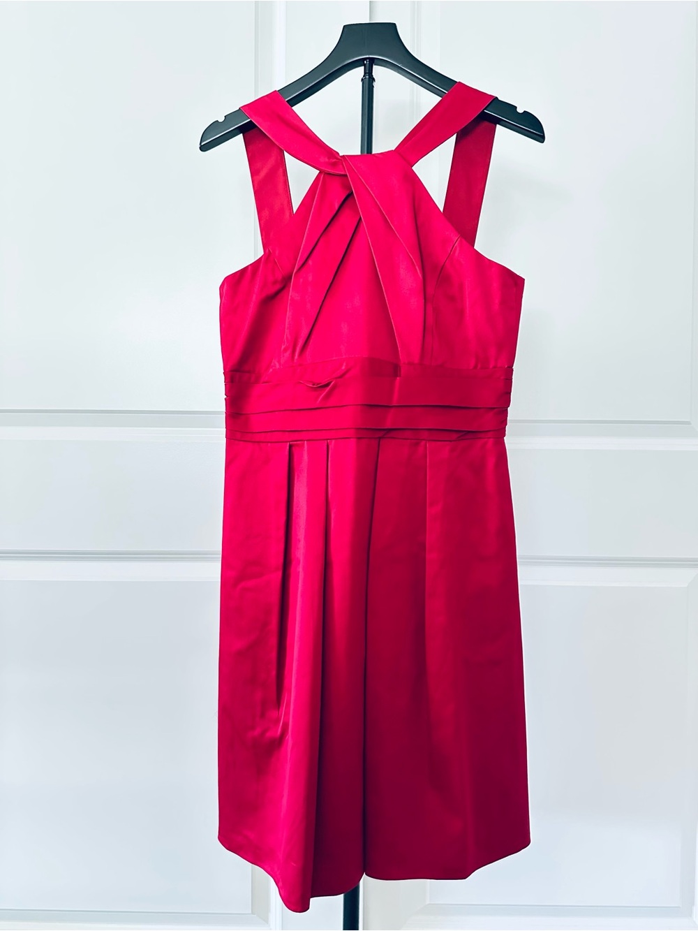Women’s David’s Bridal Red Sleeveless Bridesmaid Dress Size 10
